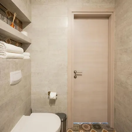 아파트 Vincent Heritage Appartments - Near Clinic, Arena And Stadium