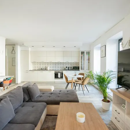 Heritage Near Station, Arena And Stadium Apartment Kaunas