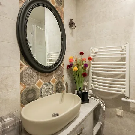 Vincent Heritage Appartments - Near Clinic, Arena And Stadium 아파트 *