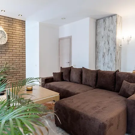 Vincent Heritage Appartments - Near Clinic, Arena And Stadium Appartamento *