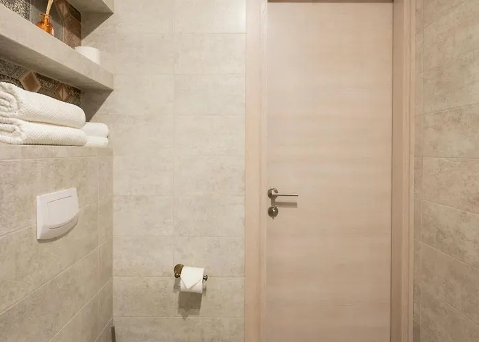 Daire Vincent Heritage Appartments - Near Clinic, Arena And Stadium